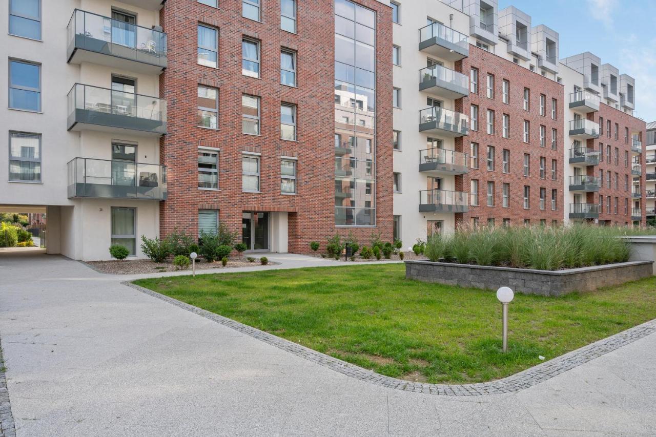 Angielska Grobla City Center & Marina By Downtown Apartments Гданск Екстериор снимка