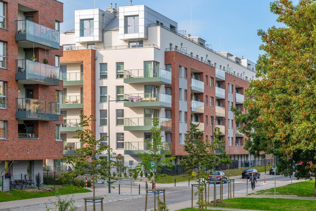 Angielska Grobla City Center & Marina By Downtown Apartments Гданск Екстериор снимка