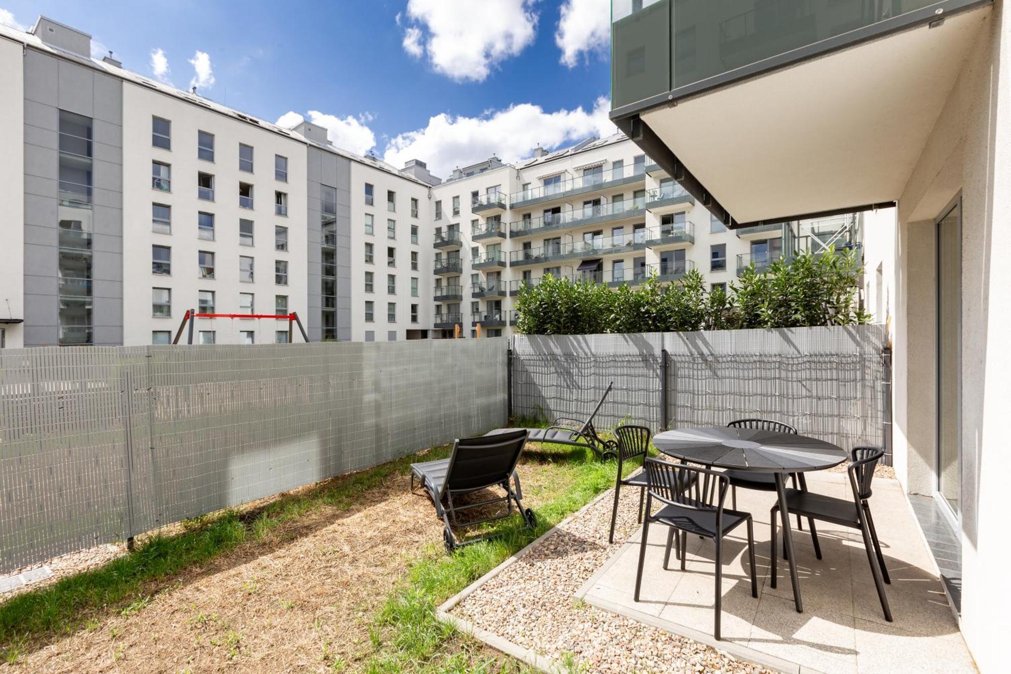 Angielska Grobla City Center & Marina By Downtown Apartments Гданск Стая снимка